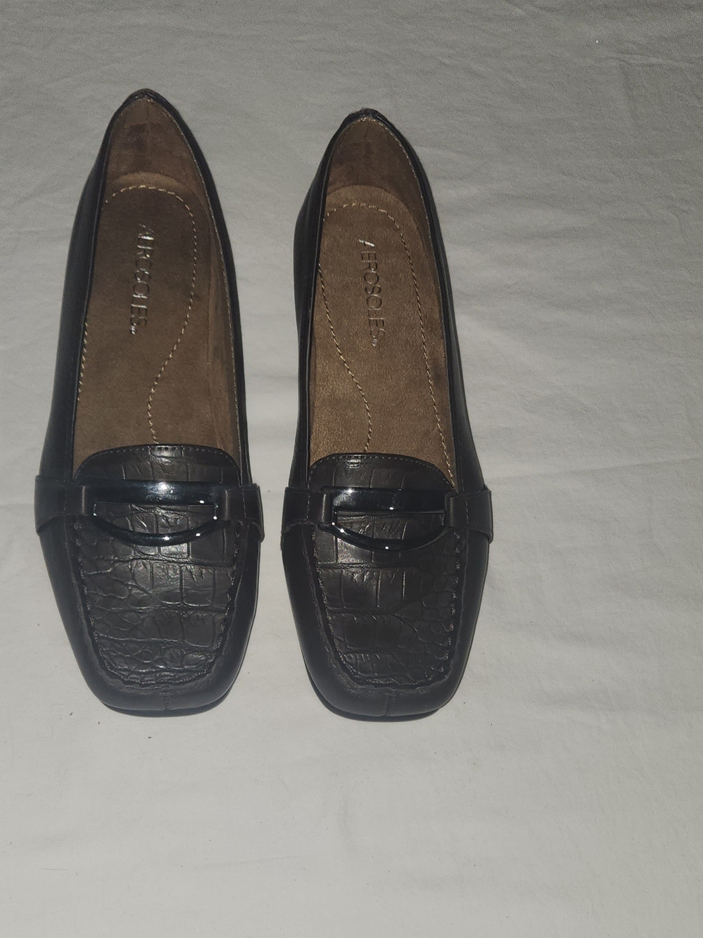AEROSOLES Brown Croc-Textured Toe Slip-On Loafers With Buckle Size 8